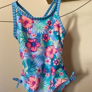 4 swimsuit worn once and she outgrew it!